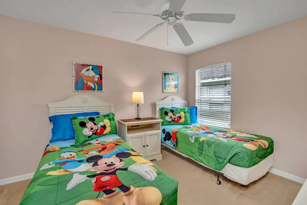 No Rear Neighbors, Near Disney Spacious Home With CDC Standards #3hr836