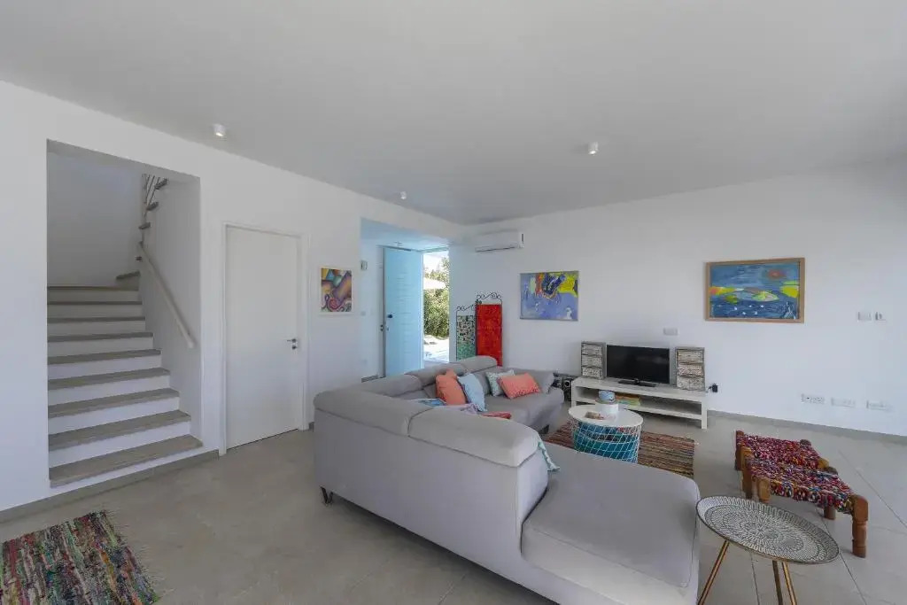 Oceania Villa
