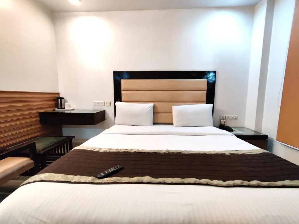 Hotel Delhi Pride at Karol Bagh