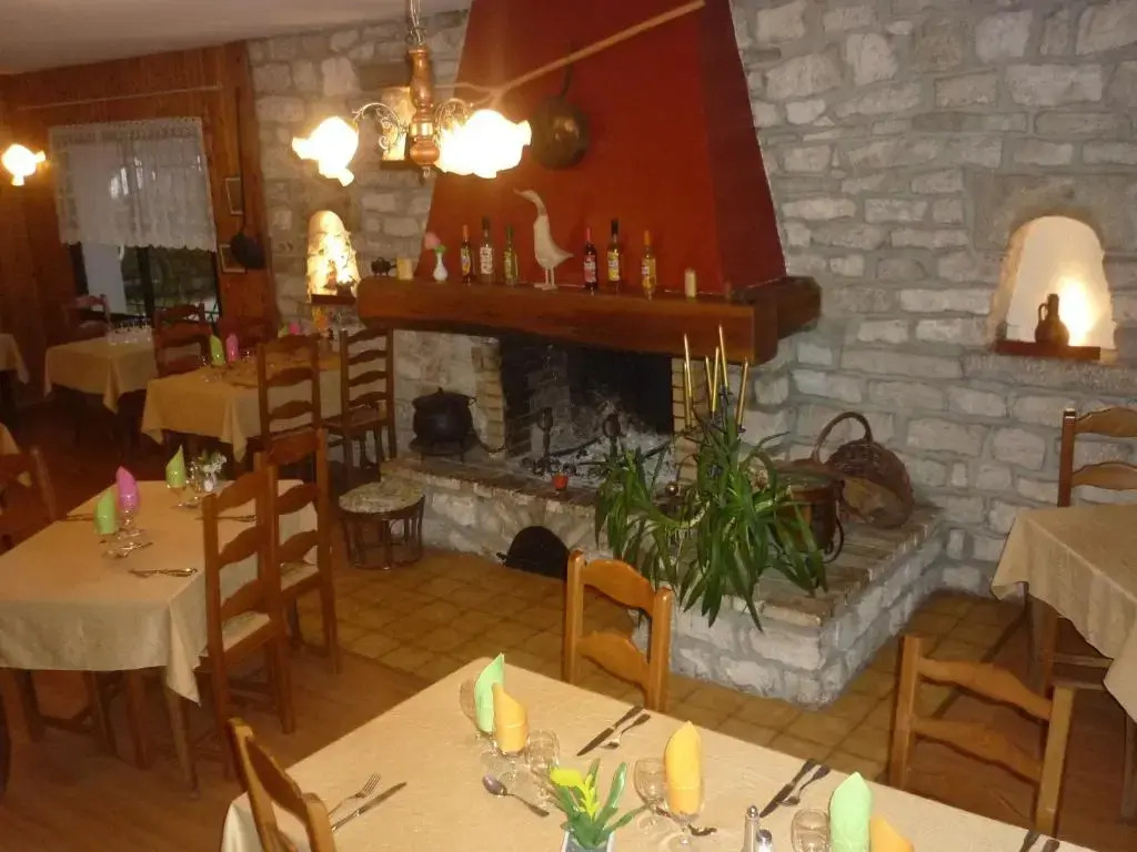 Hotel Restaurant La Chaumiere du Lac