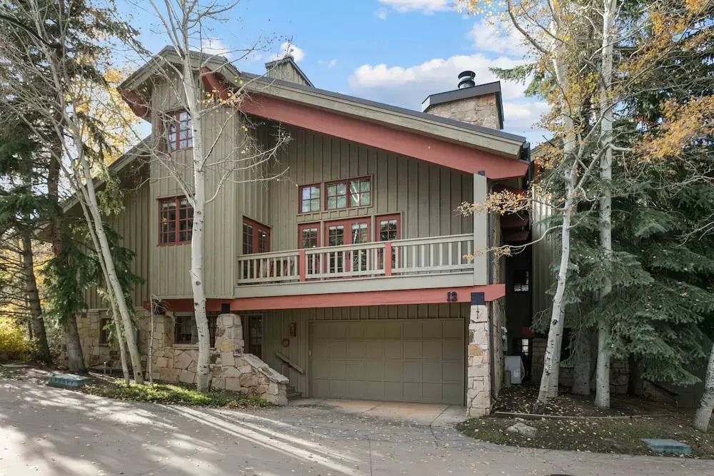 Mountain Modern Retreat Hot Tub 3 Bedroom Condo