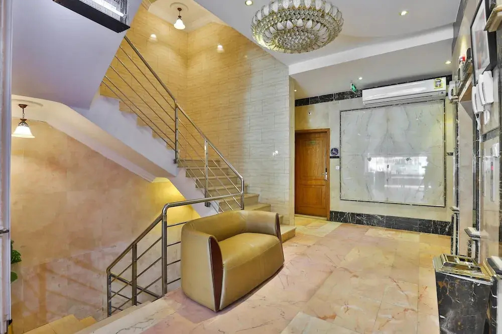 OYO 205 Golden Jwan Furnished Apartments 1