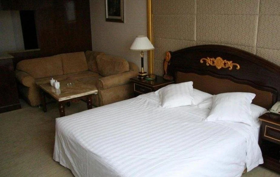 Royal Palace Hotel