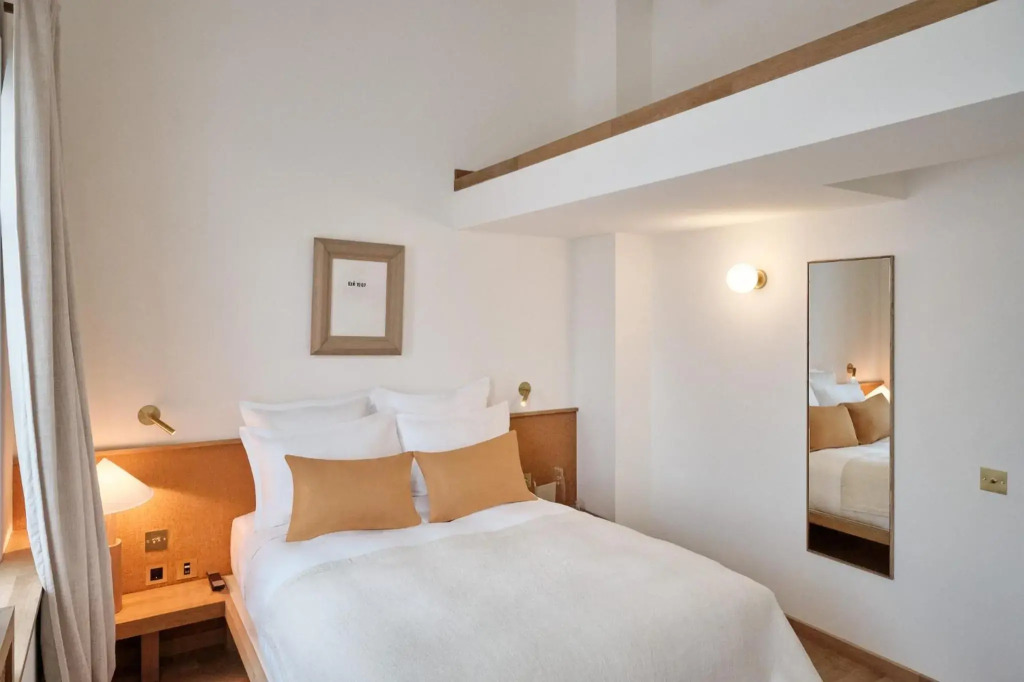 Elysée Montmartre Hotel