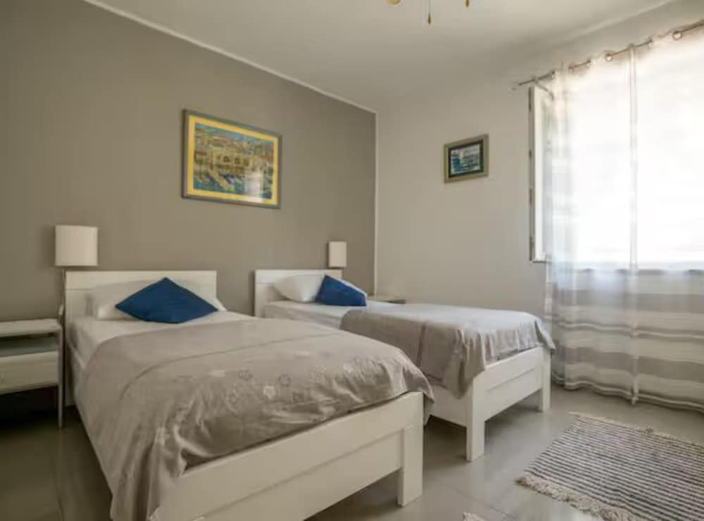 Beach House Legosi