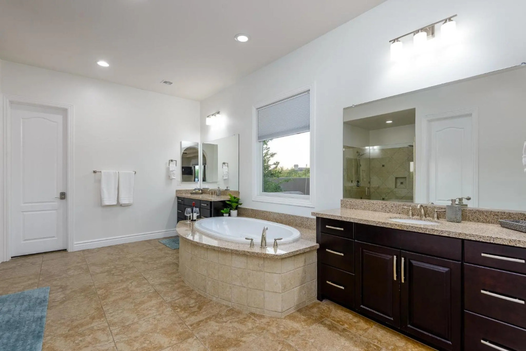 Casa Cielo 6 Bedroom Home by Redawning