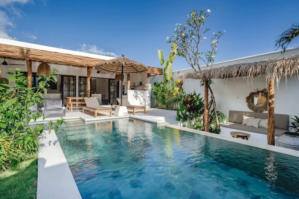 Villa Ruta II - Luxury 2BR Tropical Villa next to Luna Beach Club and Nyanyi beach