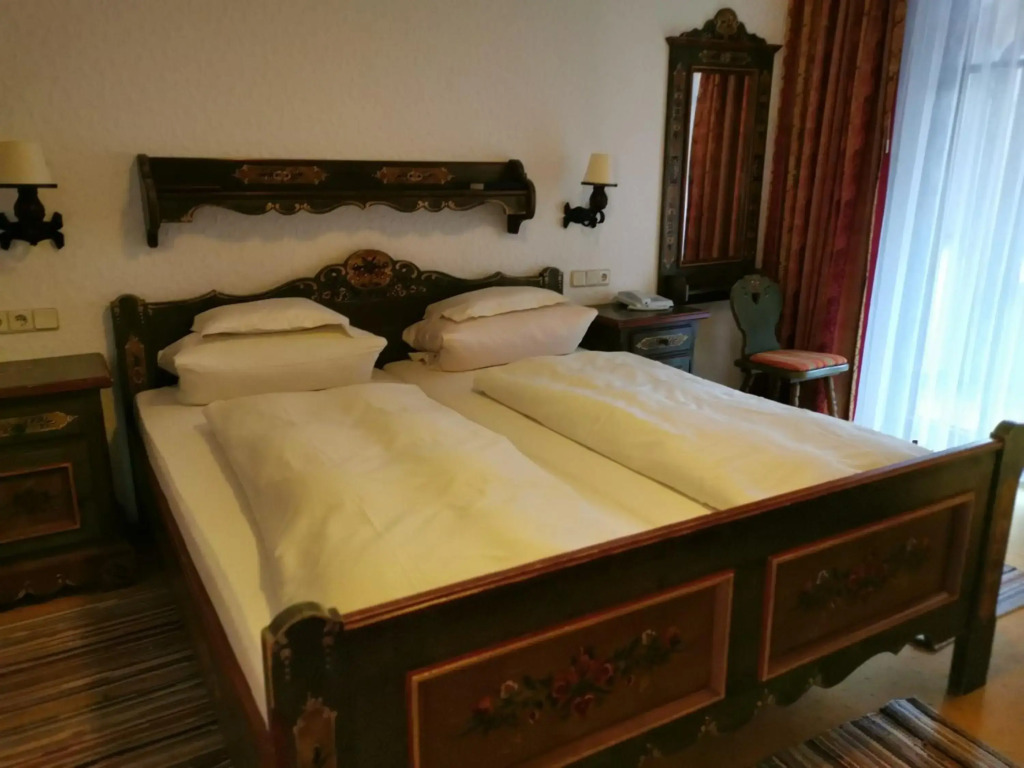 Hotel Tilman Riemenschneider by ANS
