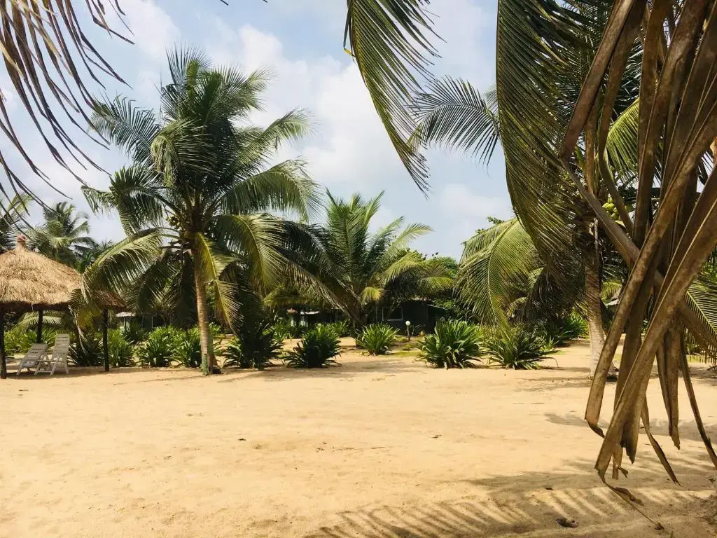 Akwidaa Inn