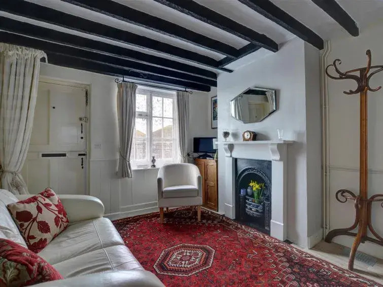 Holiday Home Traders Pass