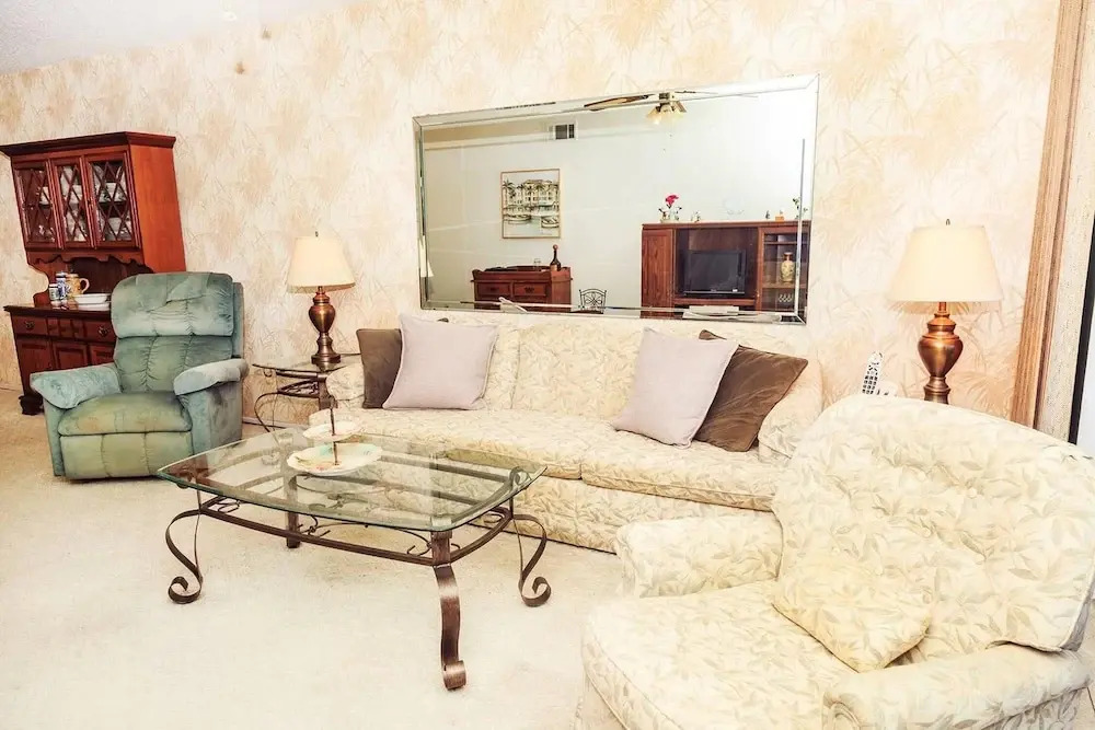 Golf Course View 2 Bedroom 2 Bath Condo!