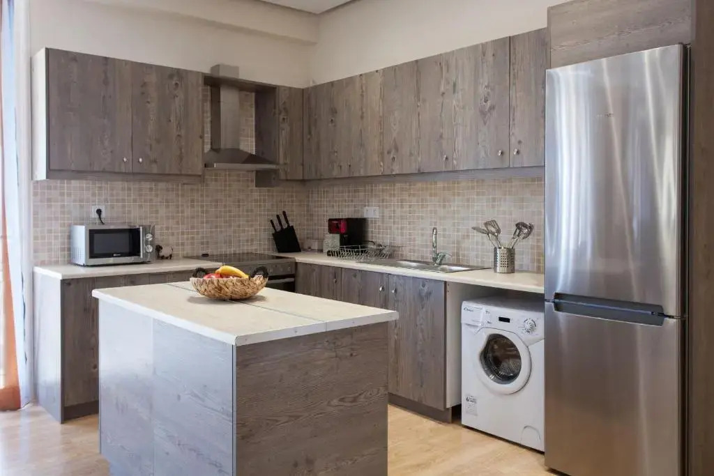 Luxurious 3-bdrm Seaside Retreat in Glyfada Fully Renovated