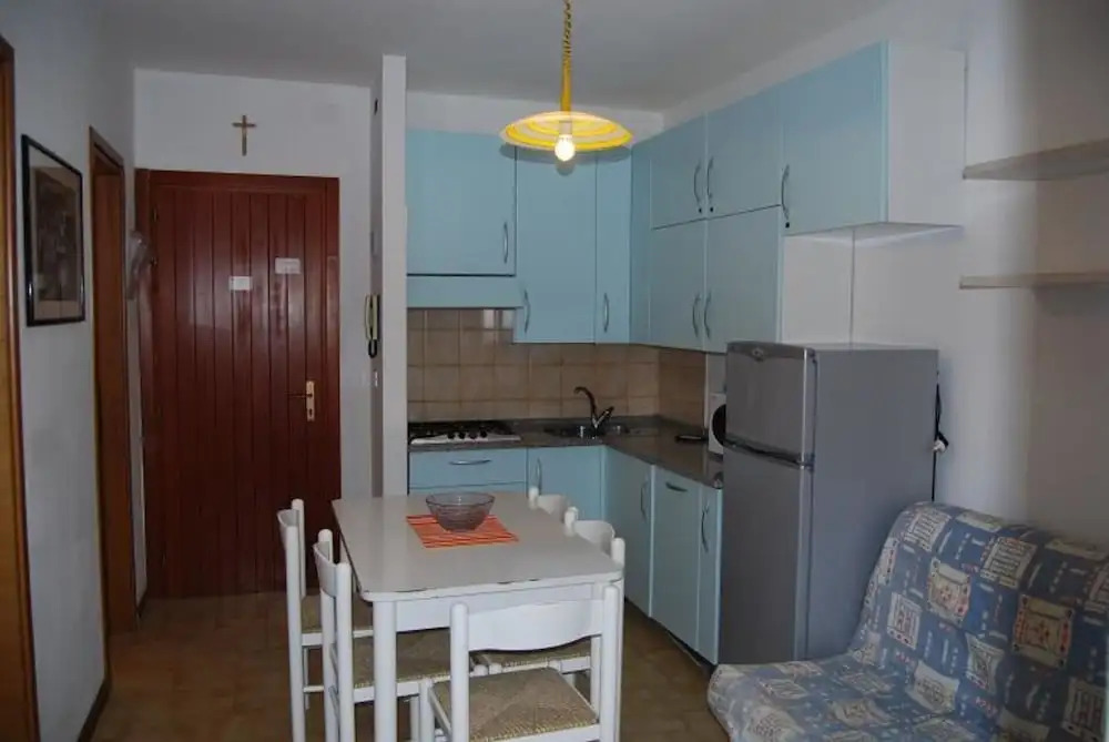 Well-equipped 1 Bedroom Flat for up to 5 Guests