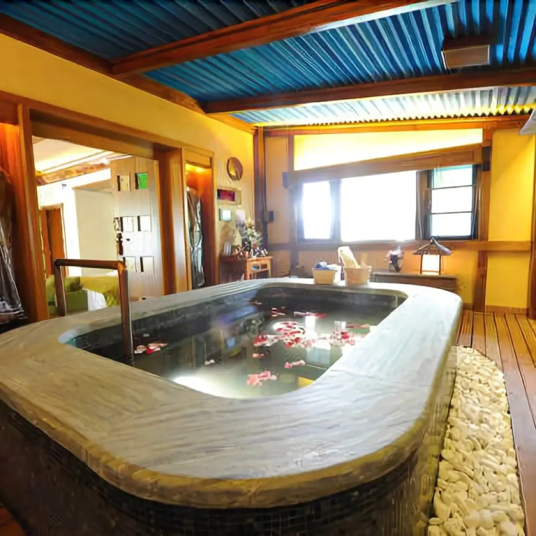 Dali Yishan Boutique Hotel