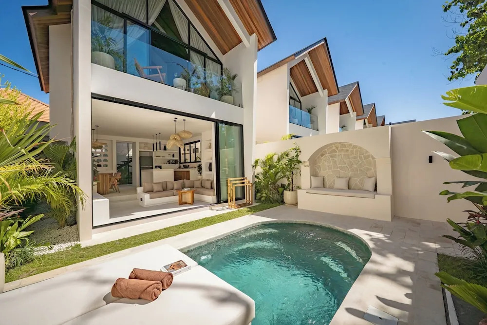 Uluwatu Surf Sanctuary Villa