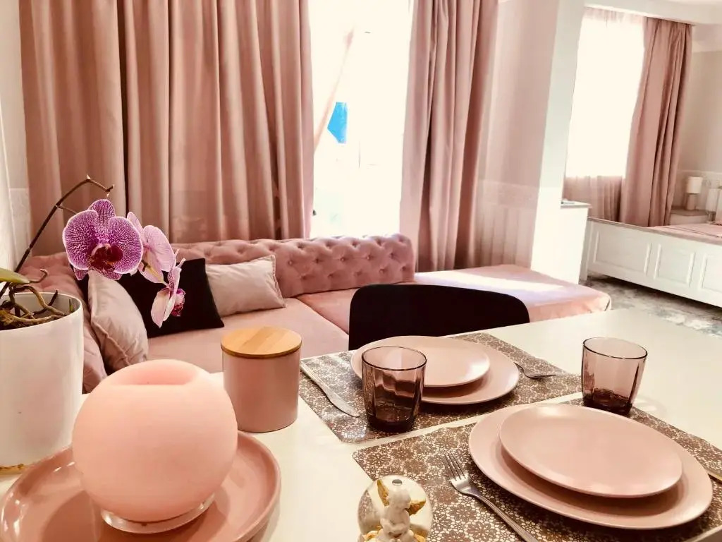 DeLight Apartments