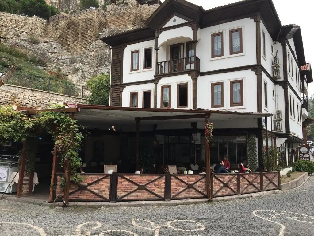 Grand Harsena Hotel