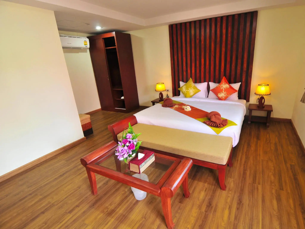 Phi Phi Ba Kao Bay Resort