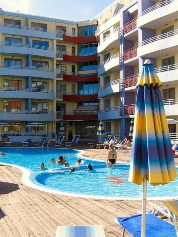 Central Plaza Apartment