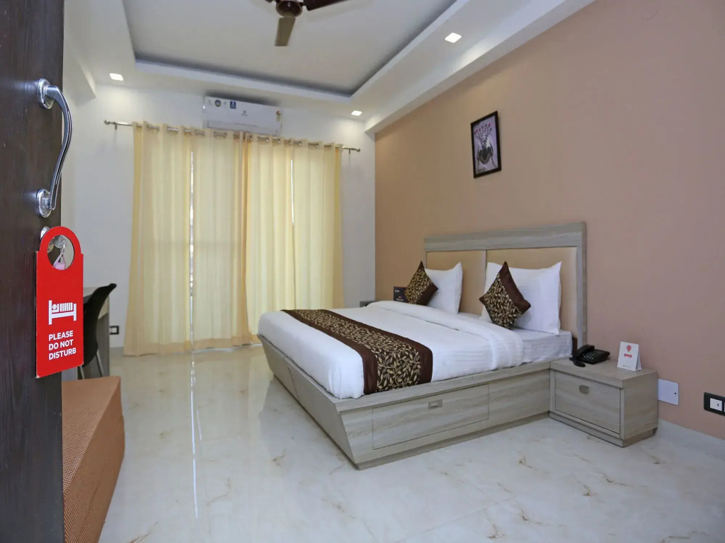 OYO 9934 Hotel Nirmal Niwas