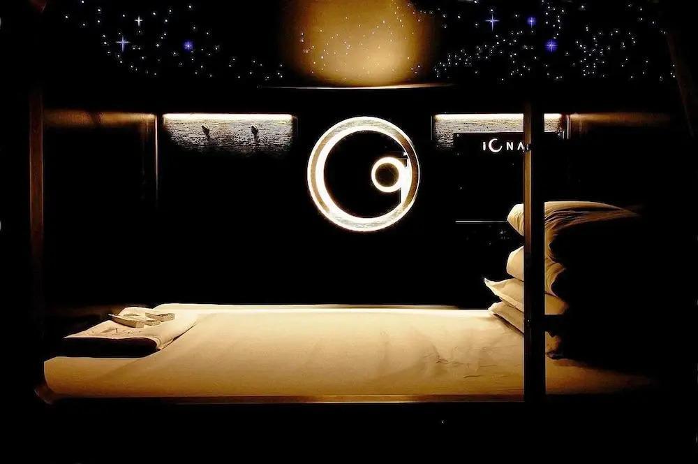The Nap Pacific Place 3-Capsule Hotel