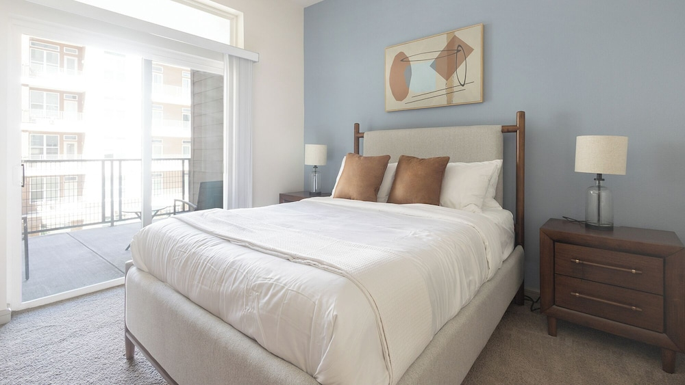 Landing Furnished Apartments Houston - Central Business District