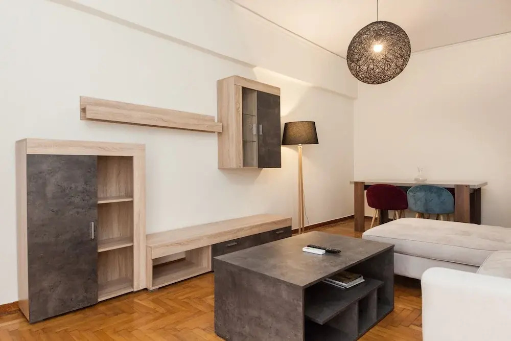 Luxury Pireas Stay New 2BR Urban Escape