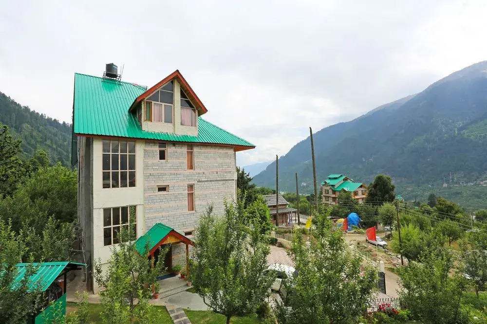 OYO 7008 Astha Cottage