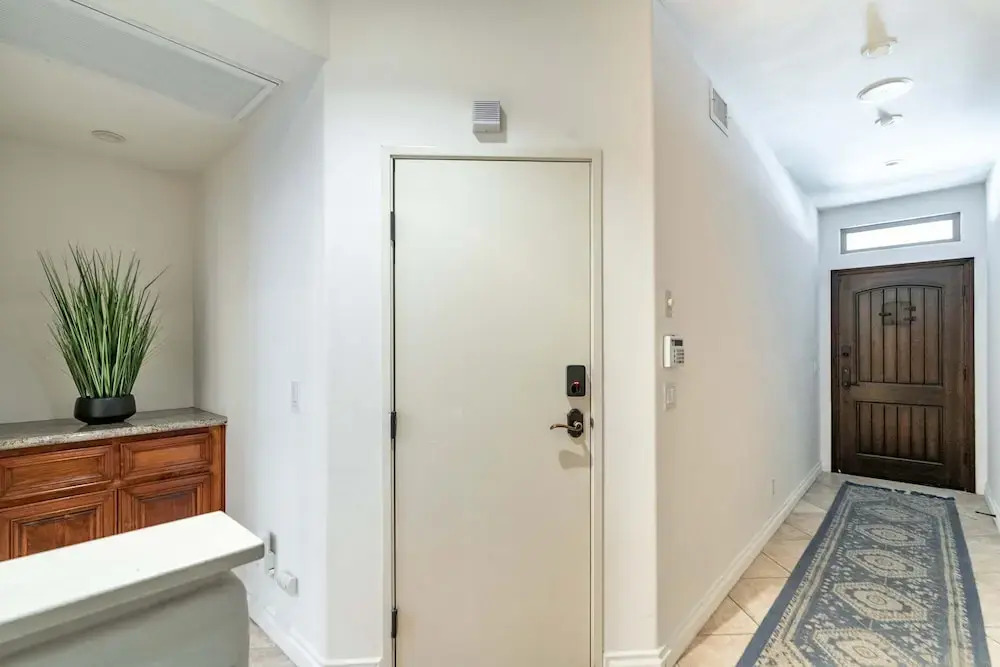 The San Diego Studio - Free Parking