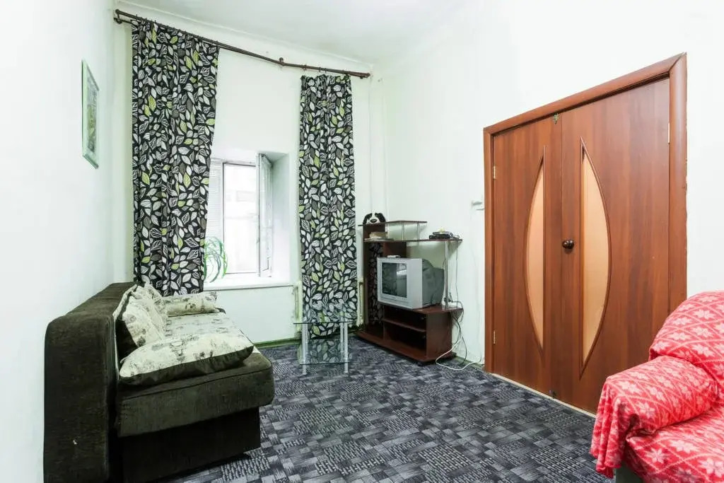 V Tsentre Sankt-Peterburga Apartments