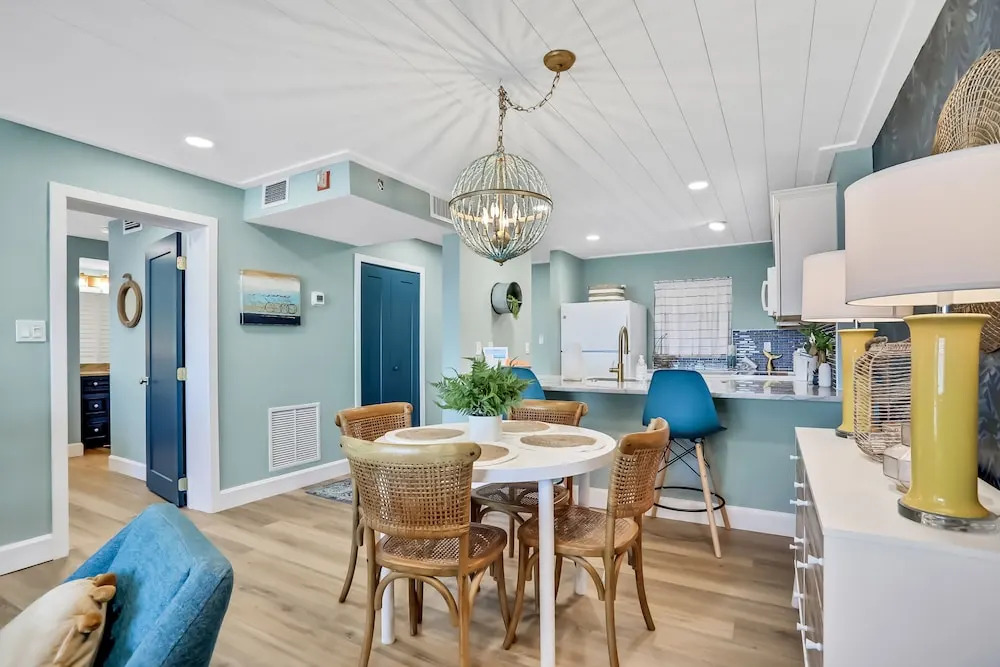 Castle Reef 302 - Sea La Vie
