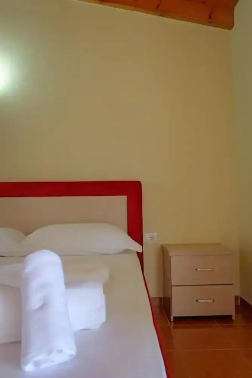 Vila Xhovani