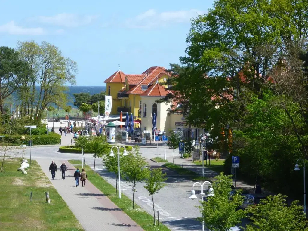 Ferienwohnung mit Ostseeblick - 190m zum Strand