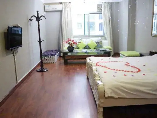 Jinhuang Theme Hotel