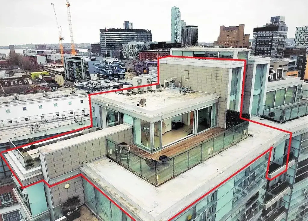 SidemerseyLivingscouk 2BR 2BA Luxury APT in L2 w Parking