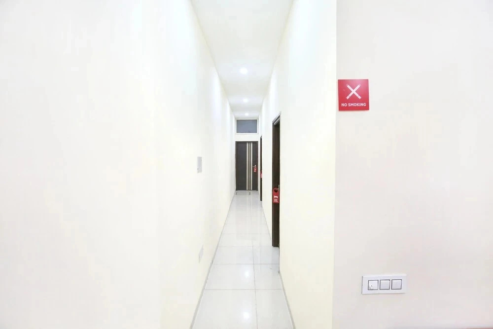 Hotel JB 2 by OYO Rooms