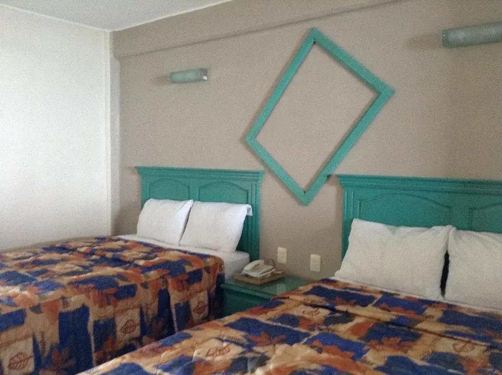 Torreblanca Beach Hotel and Suites Guayabitos - Desayuno y Comida Incluido