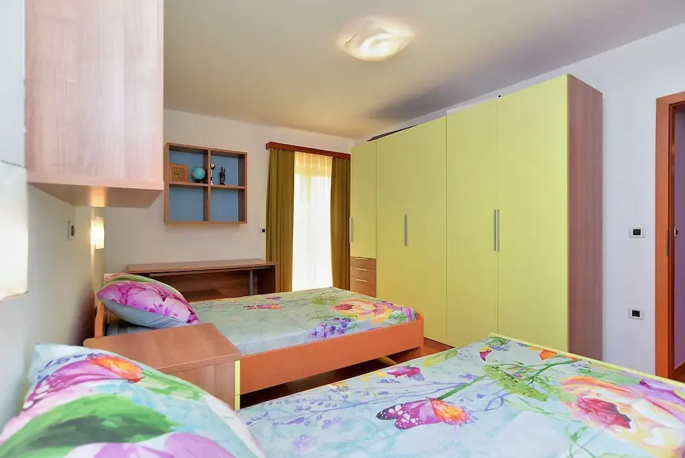 Apartment 1917