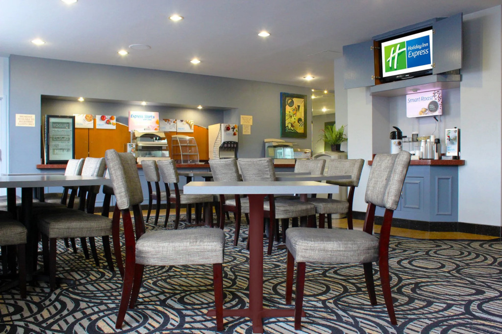 Holiday Inn Express Van Nuys by IHG