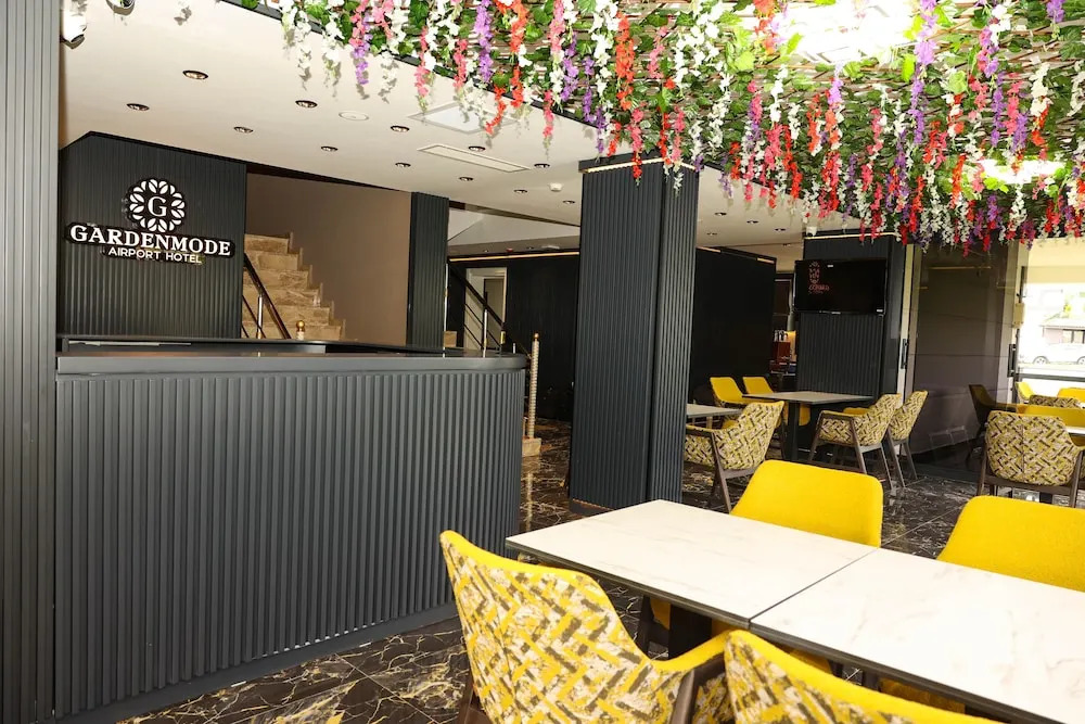 Gardenmode Airport Hotel