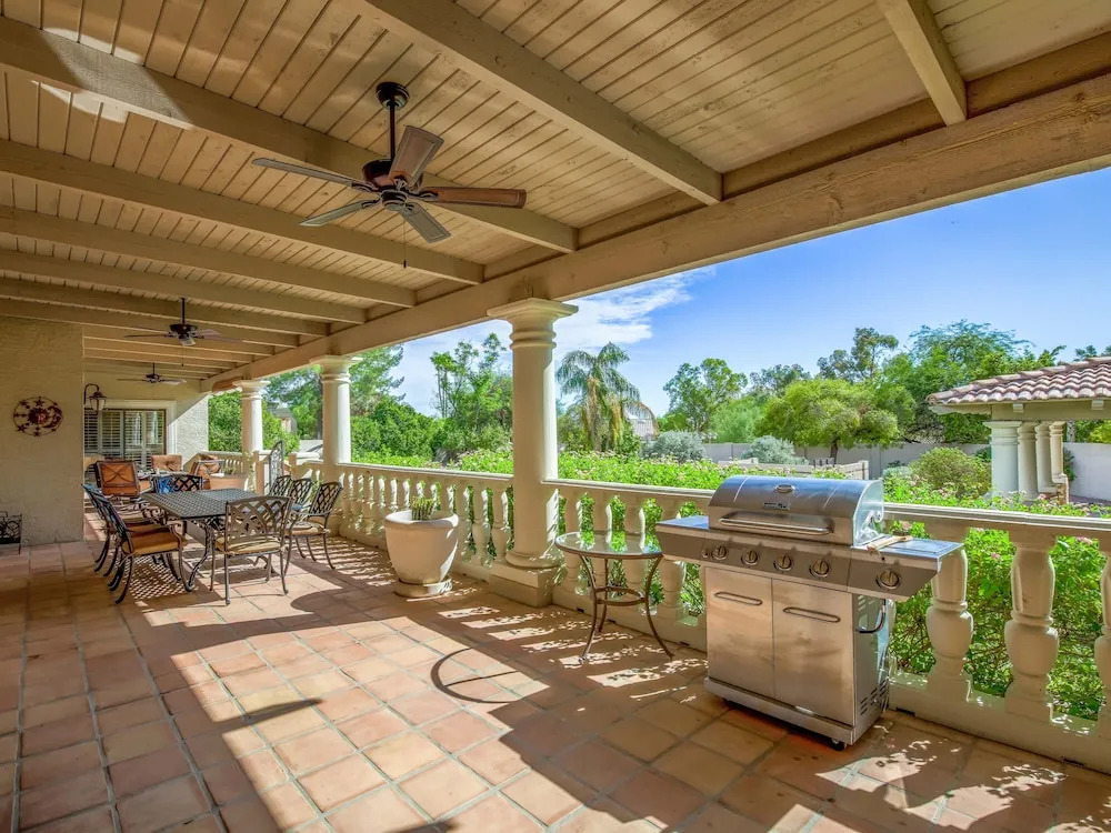 New Listing! Expansive W/ Pool & Spa 5 Bedroom Home