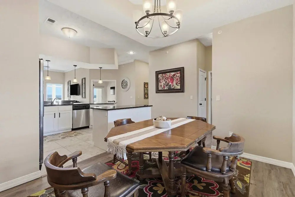 Majestic Retreat Stay for 6