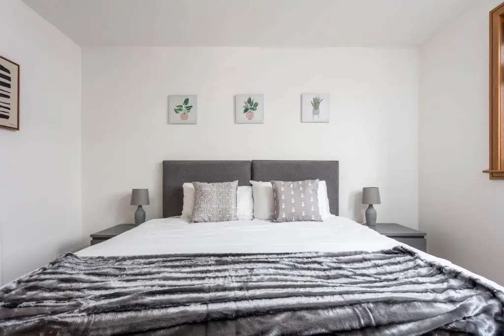 West Sands - Donnini Apartments