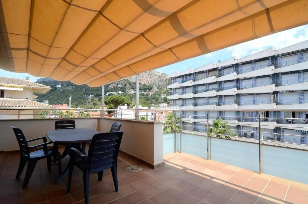 Atico con terraza TASCONS D2