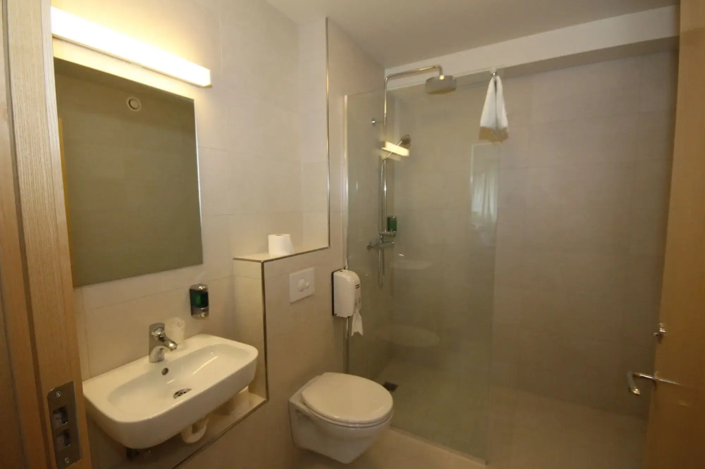 Hotel Kjarnalundur- Aurora Dream - Lodges and Rooms