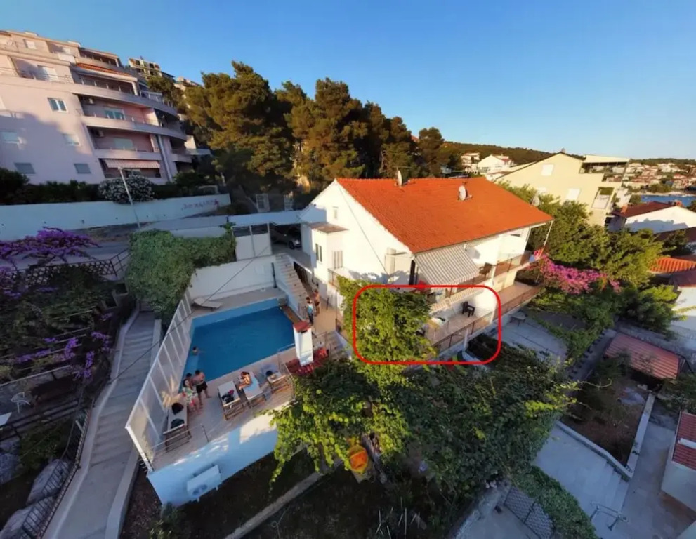 A1-apt w. Shared Pool & Balcony,next to the Beach