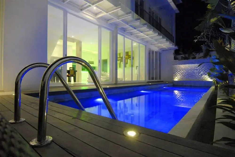 Villa Rumah Putih