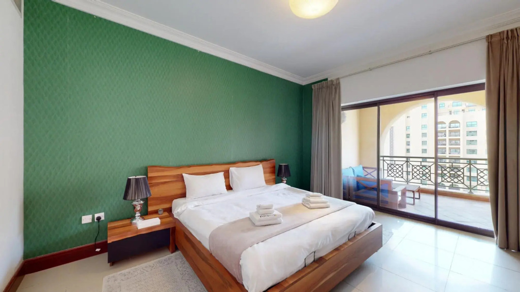Palm Jumeirah Golden Mile 9 9601