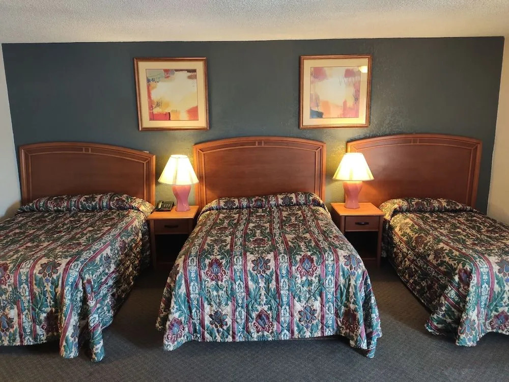 Hebbronville Executive Inn