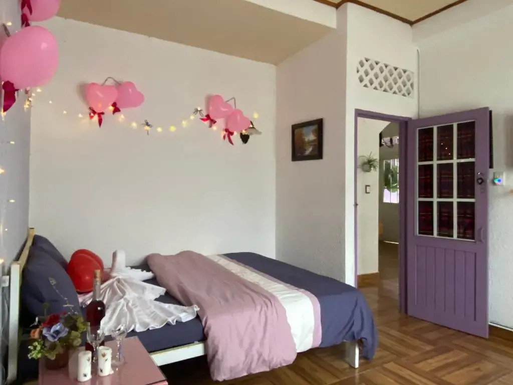 Nhà Tím Homestay